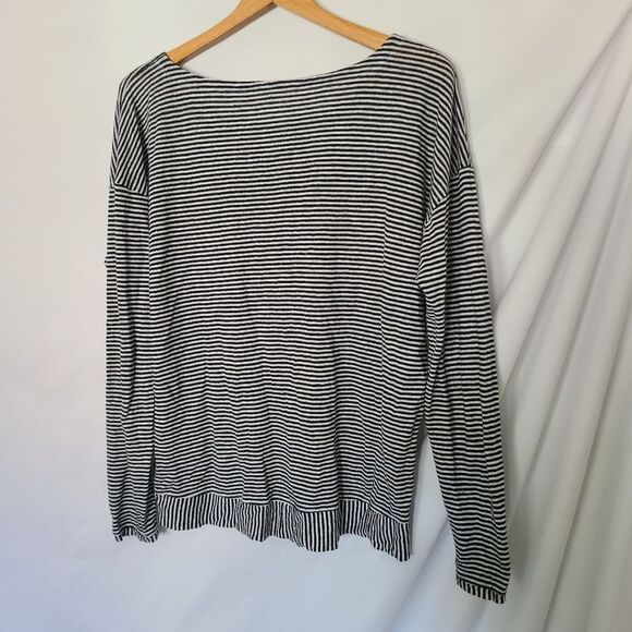 Eileen Fisher Black and White Stripe 100% Organic Linen Long Sleeve Pullover - Picture 5 of 5